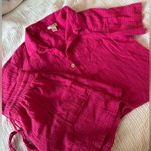 Pink Button-Up Shirt and Shorts Set l M